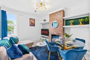 Comfortable 2 Bedroom Flat Overlooking the park